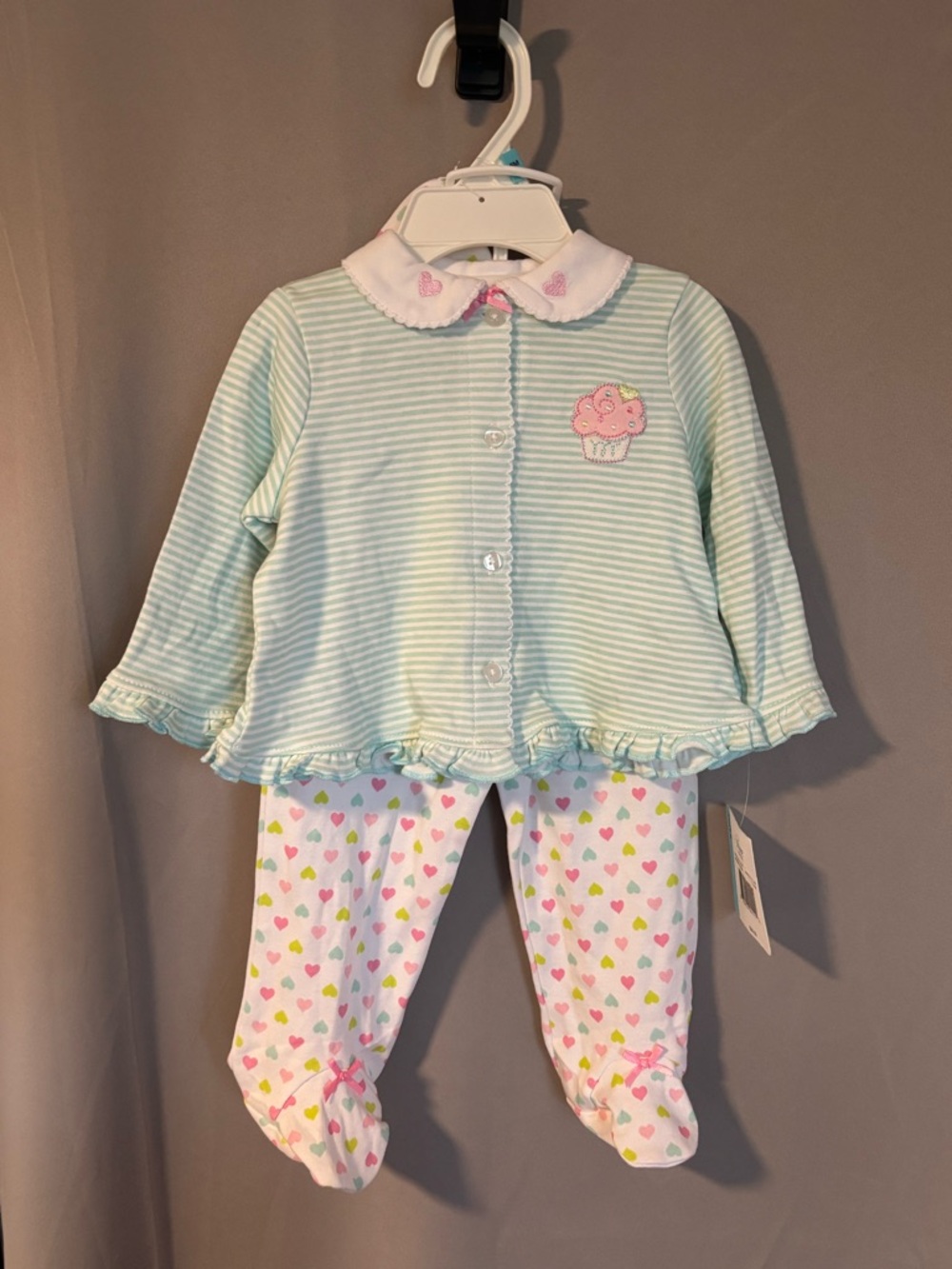 NWT Little Me Cupcake Heart Footed Pants Outfit with Hat- size 6 months